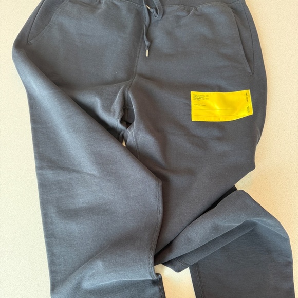 Helmut Lang - BRAND NEW - Yellow Logo patch sweatpants - Patrol Navy Blue - Picture 10 of 10
